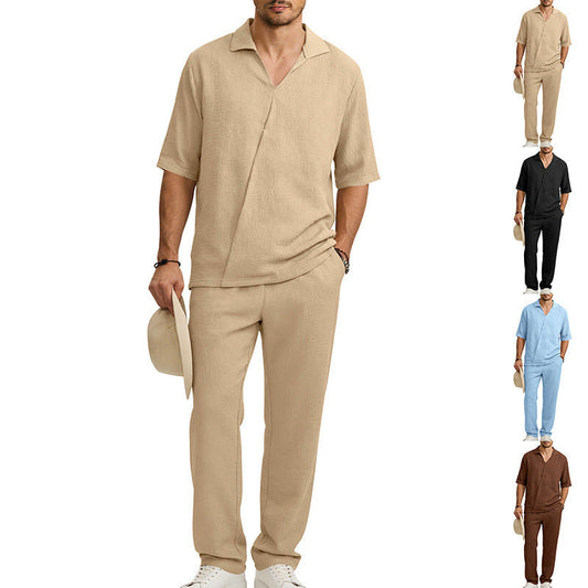 Camicia e pantaloni a maniche corte con risvolto da uomo