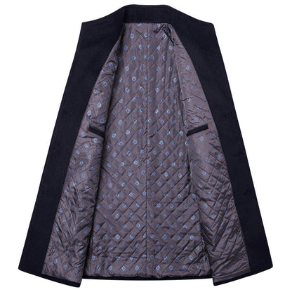 Cappotto elegante con collo alto vintage